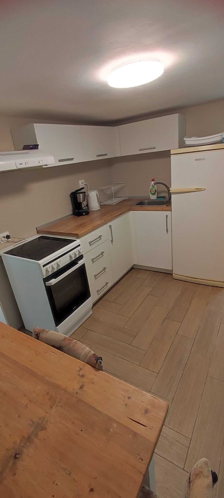Дава се под наем Етаж от къща в Варна, Автогара - 58 кв.м за 459 € - Снимка #5