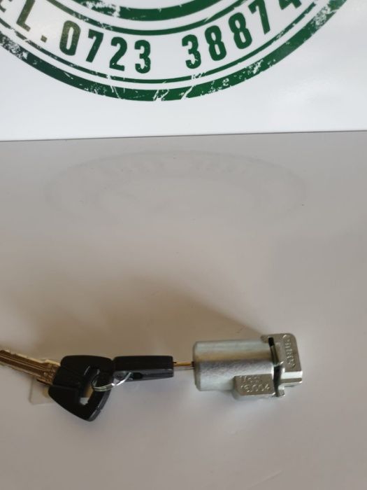 Incuietoare, yala baterie Shimano Intube bicicleta electrica