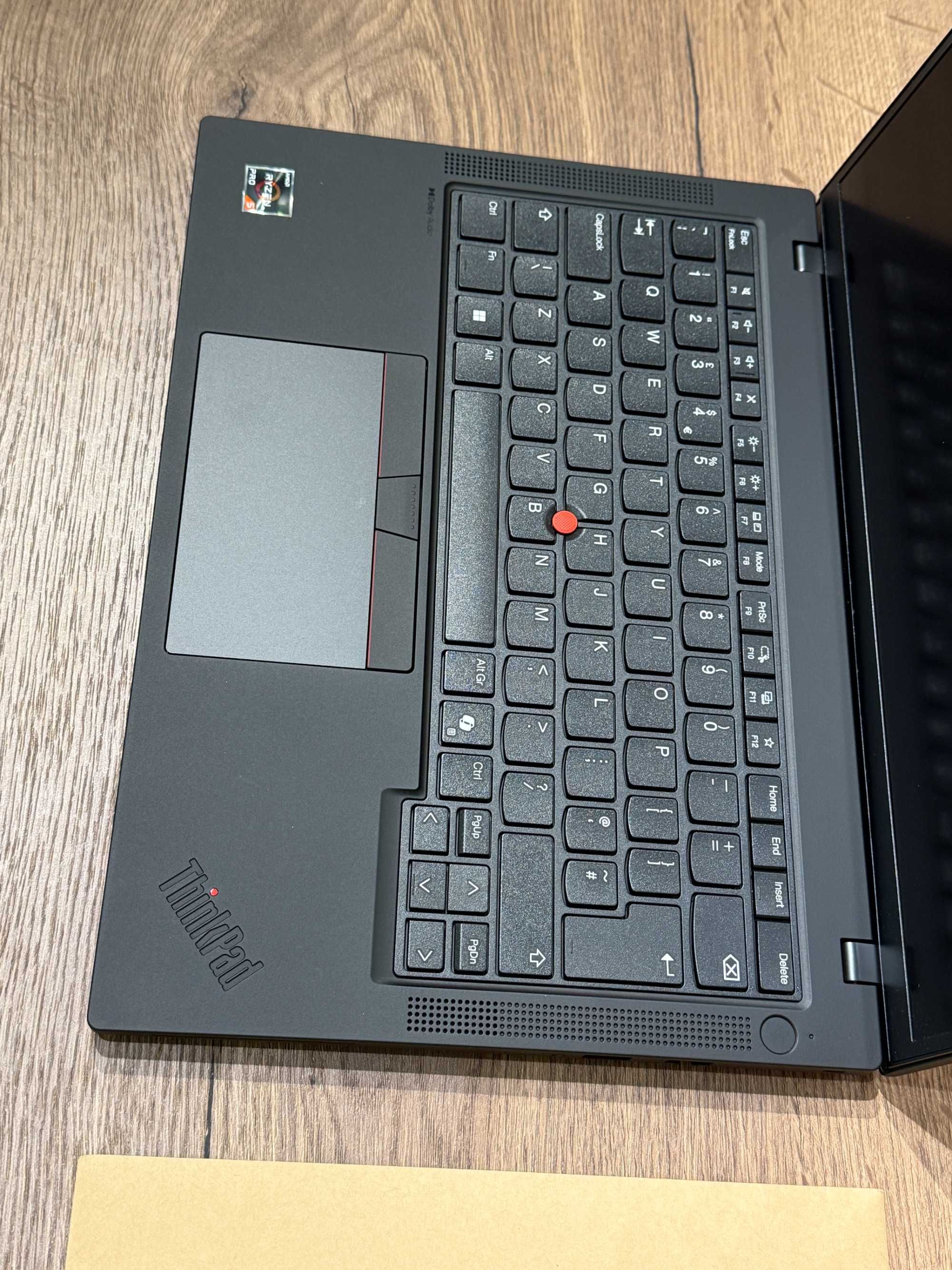 Lenovo ThinkPad T14 Gen 5 14-inch AMD Ryzen 5 PRO 8540HS 32GB Ram 1TB