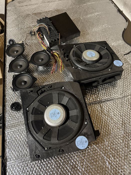 HiFi музика за BMW E83 X3