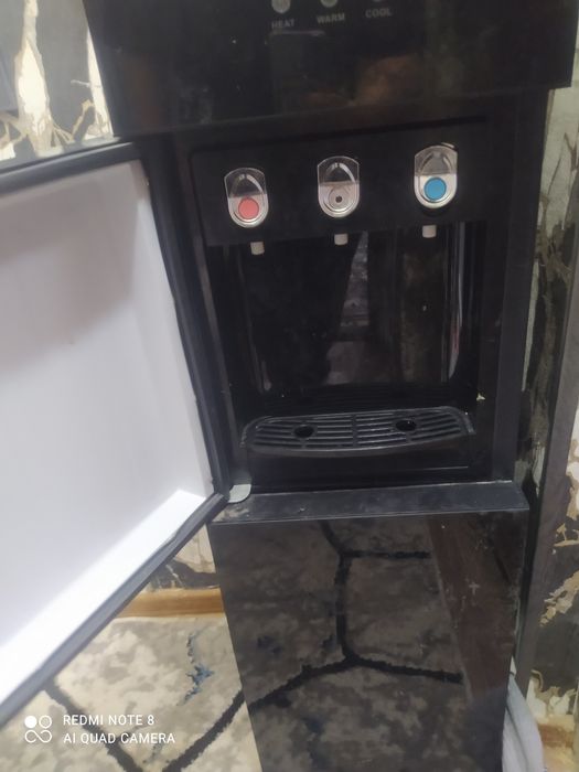 Продам кулер без фриона очень удобный горячая холодная средняя вода