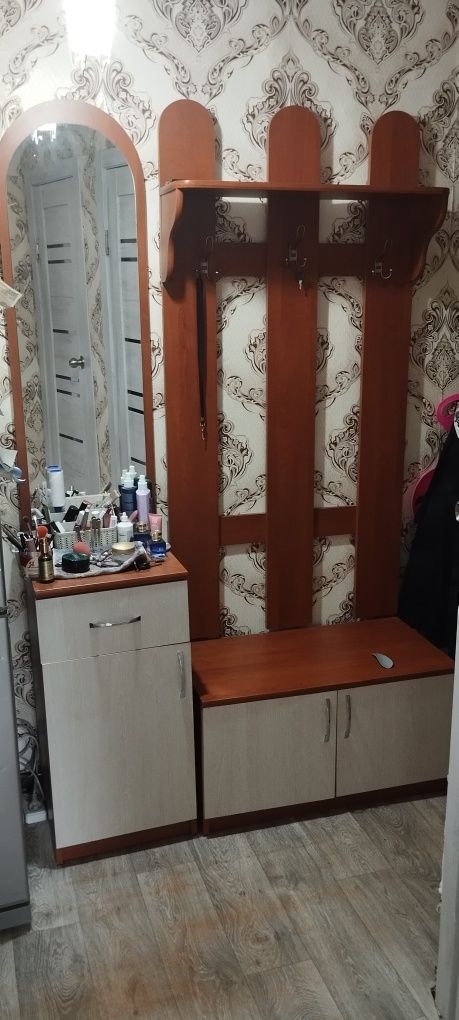 Прихожая в хорошем состоянии.