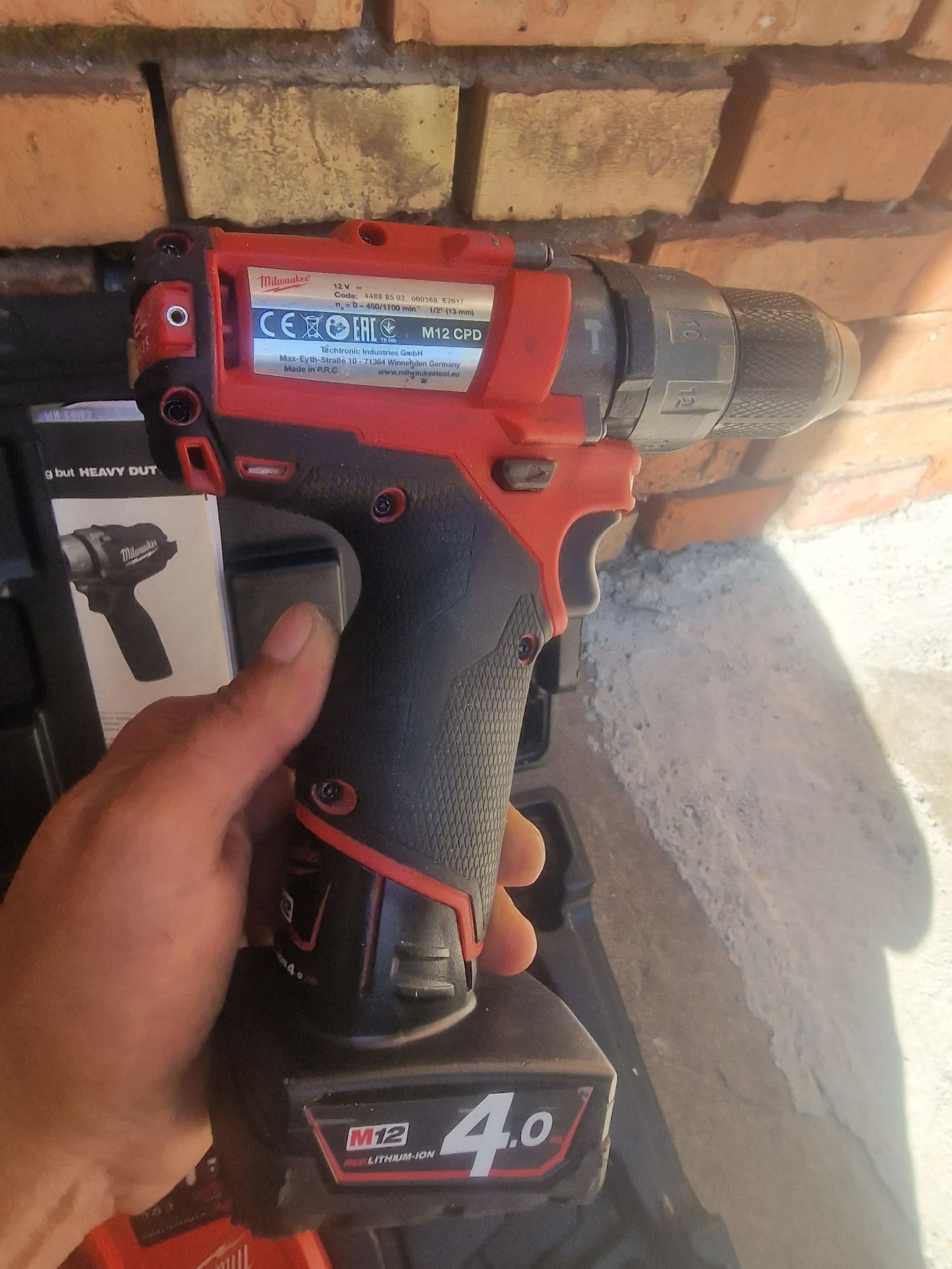 Винтоверт Milwaukee m12