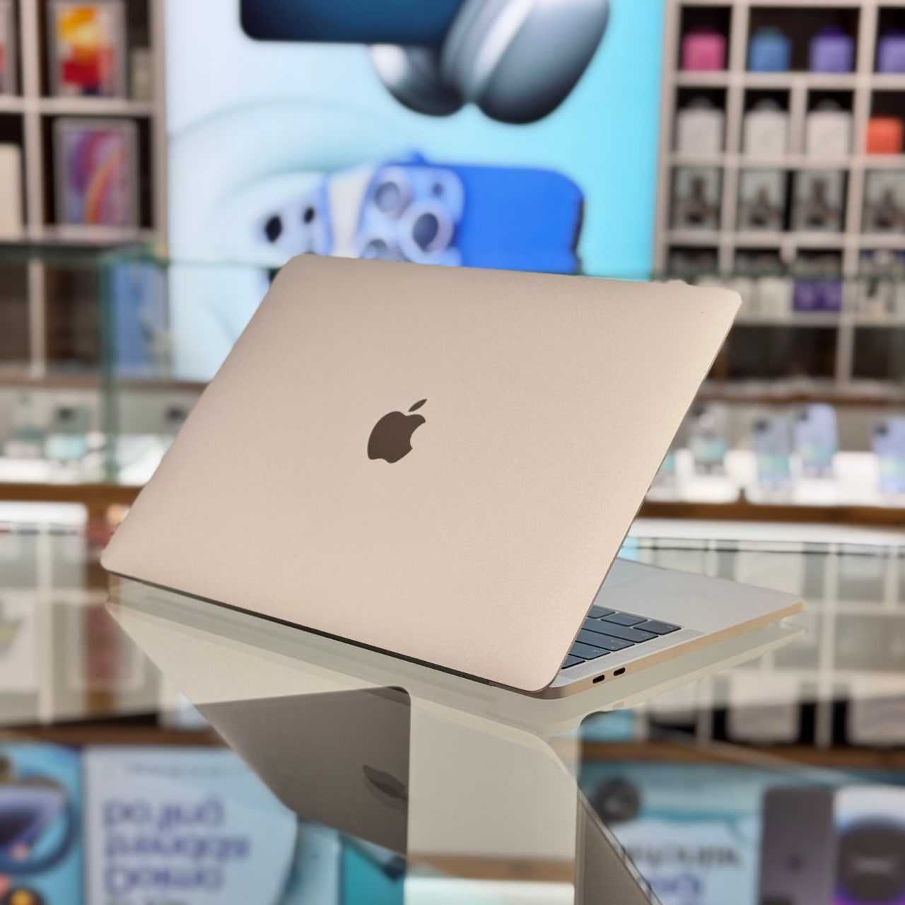 Macbook Pro 13 8/256GB Fullbox Nasiya Savdo