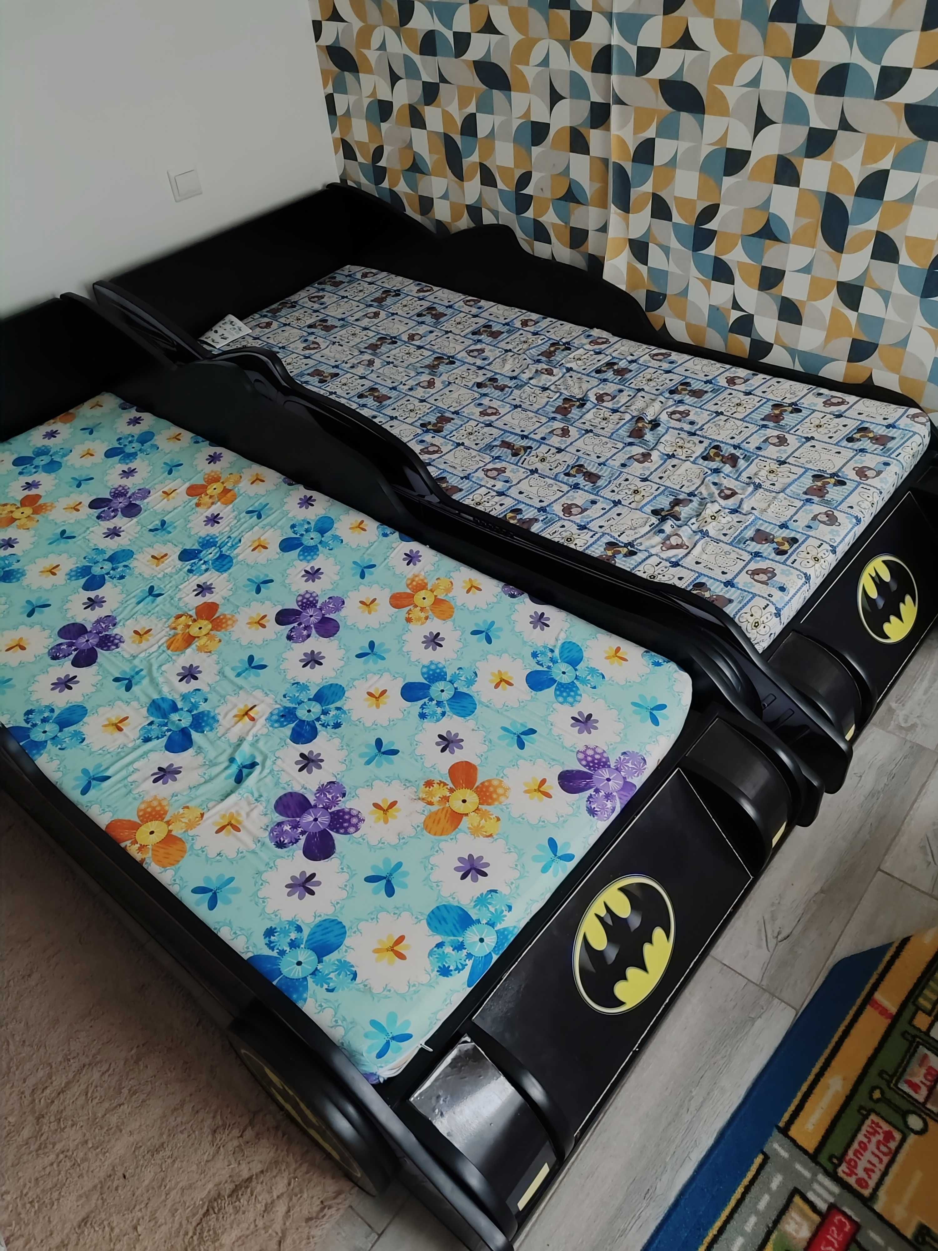 Pat copii tip mașină batman