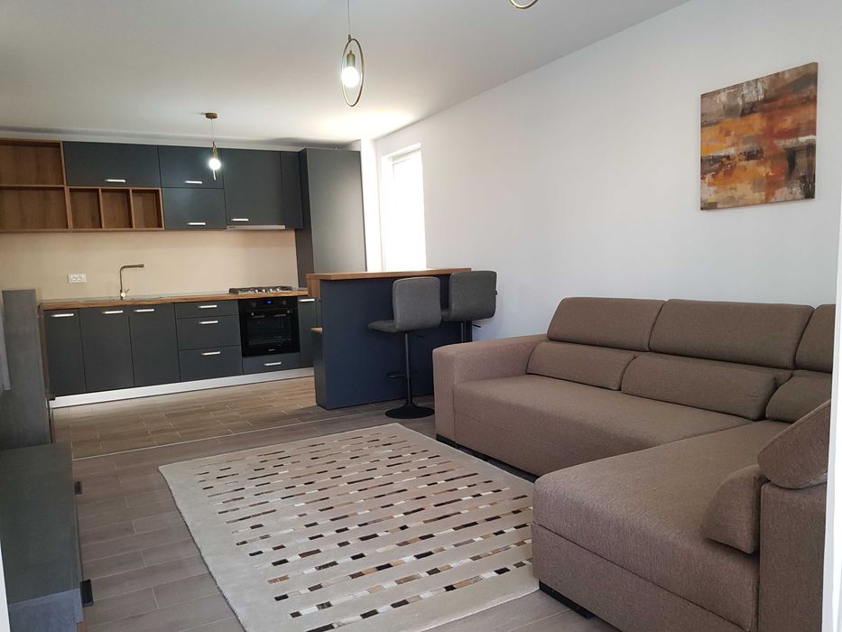 Proprietar vand apartament 2 camere Urban Plaza cu loc de parcare