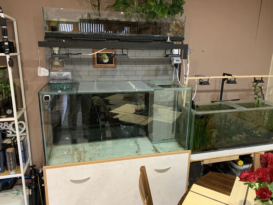 Продавам Аквариум