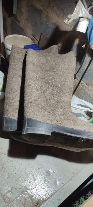 Продам валенки мужские