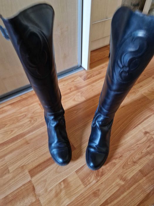 Cizme de piele, marimea 35