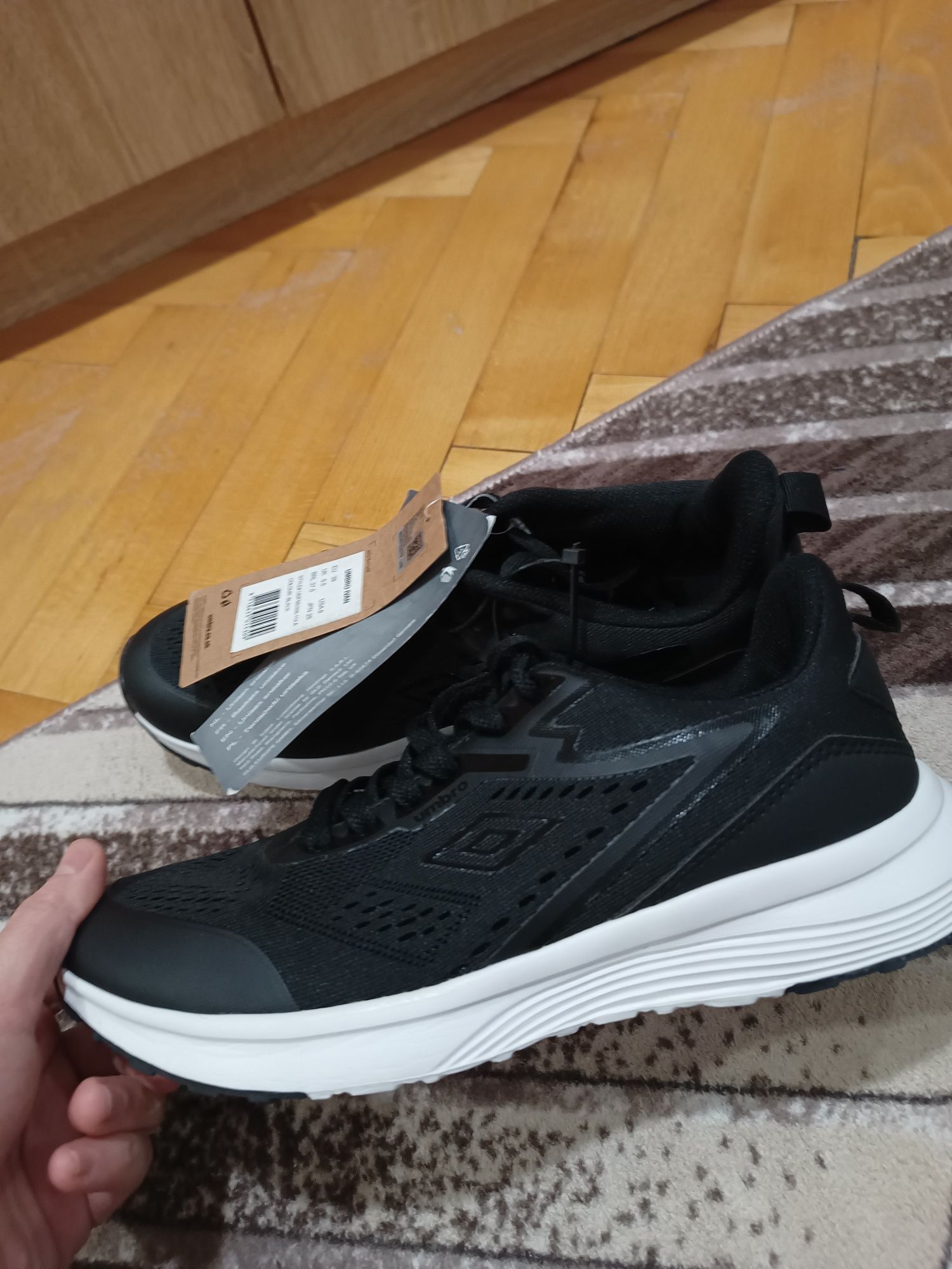 Дамски маратонки umbro