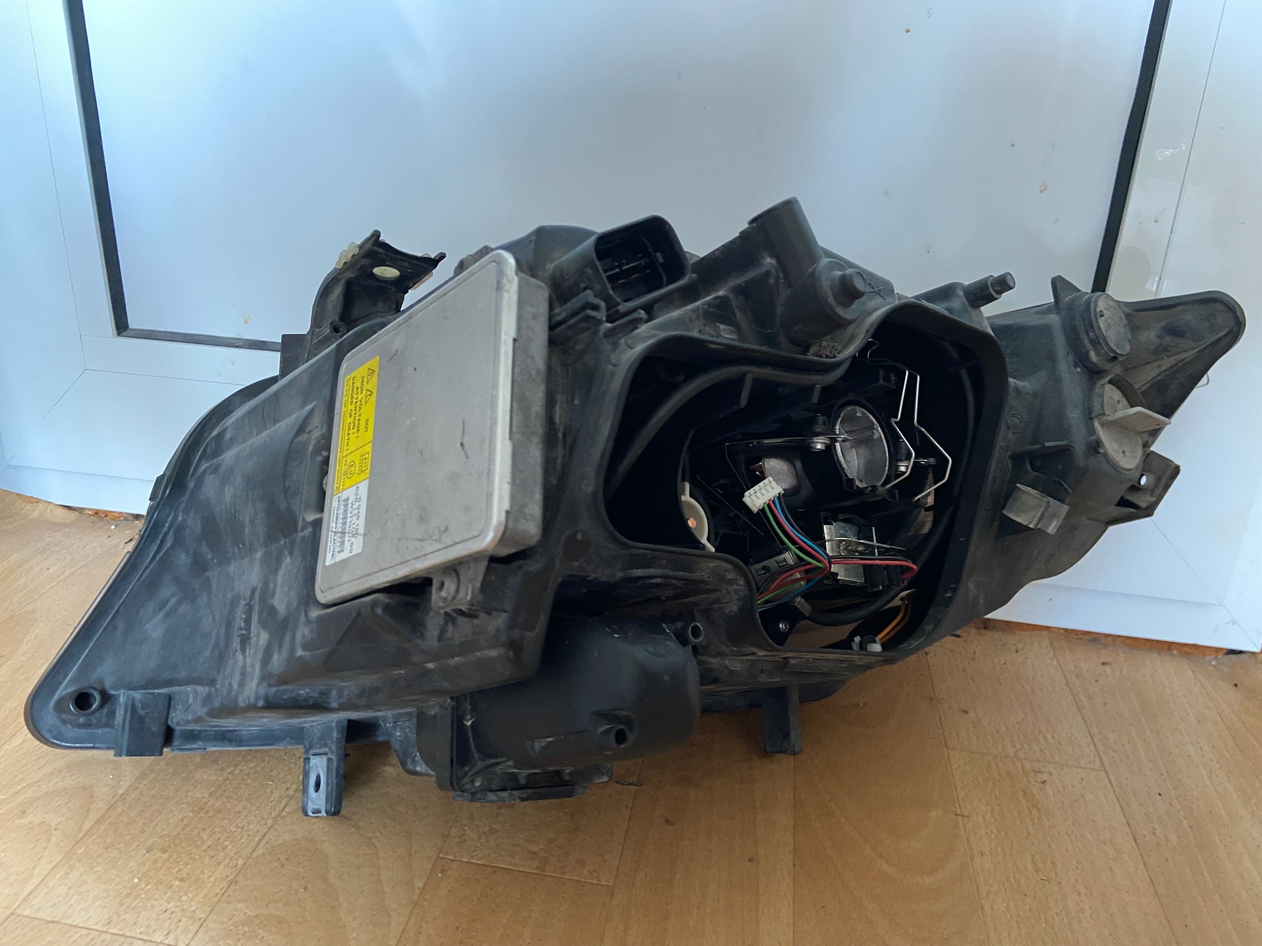 Bi-Xenon фарове за E90 ОБОРУДВАНИ