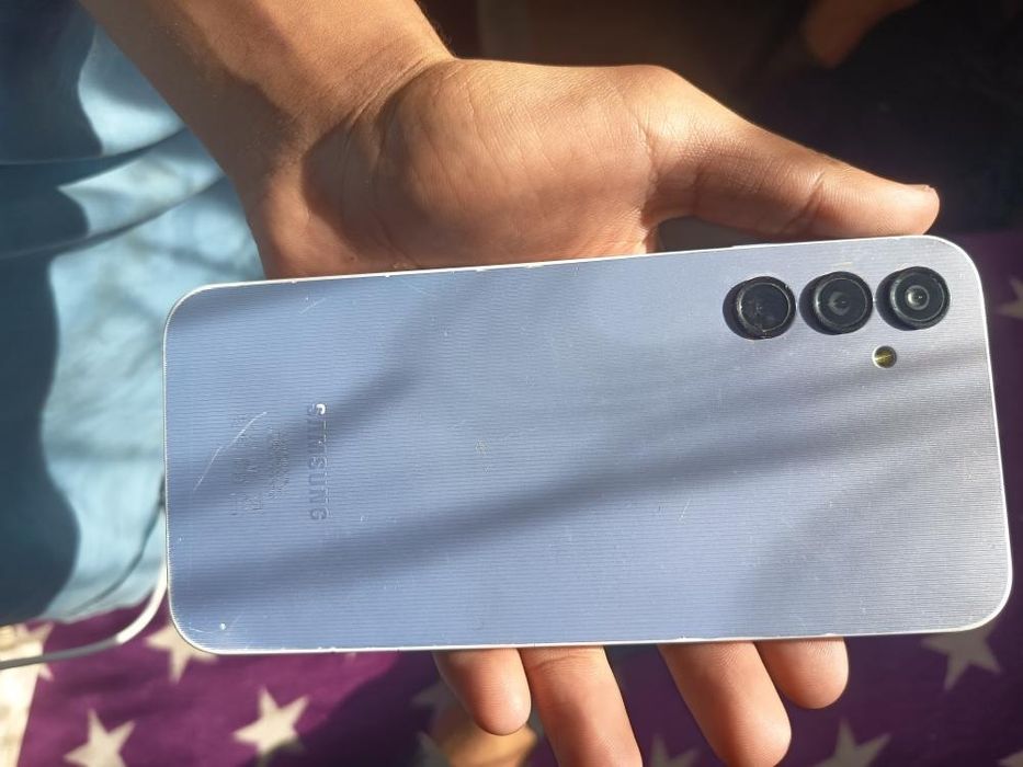 SAMSUNG A14, vand/schimb  e in stare foarte bună nu e spart nimic