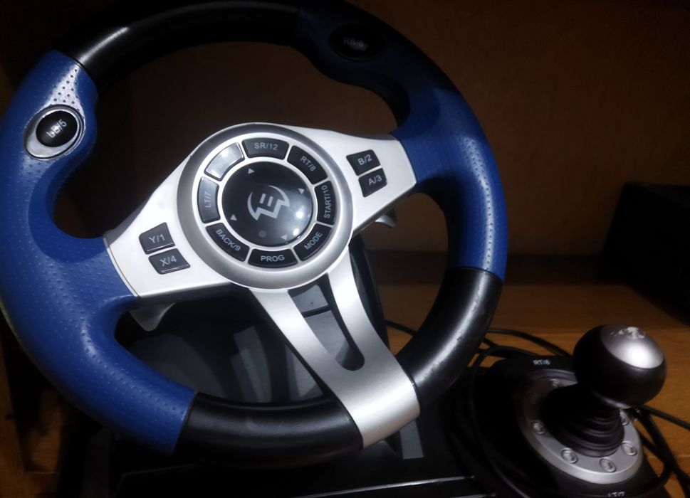 Игровой руль sven w600