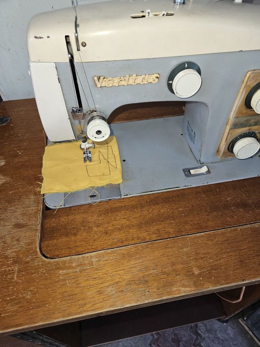 Швейная машинка Veritas
