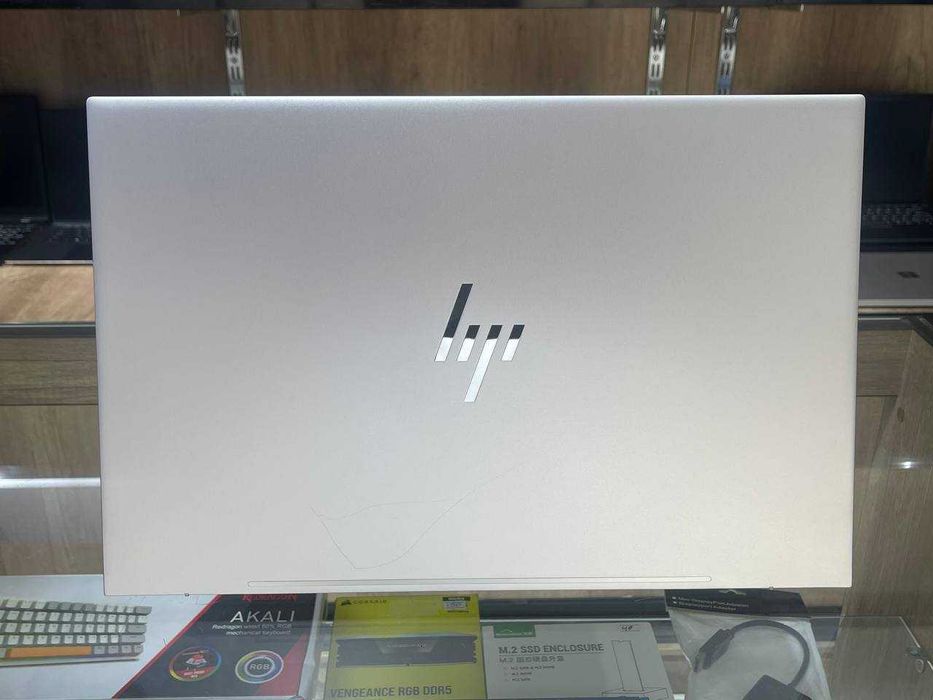 HP ENVY 17 15 Core i7-1255U озу16гб 256ssd Сенсорный