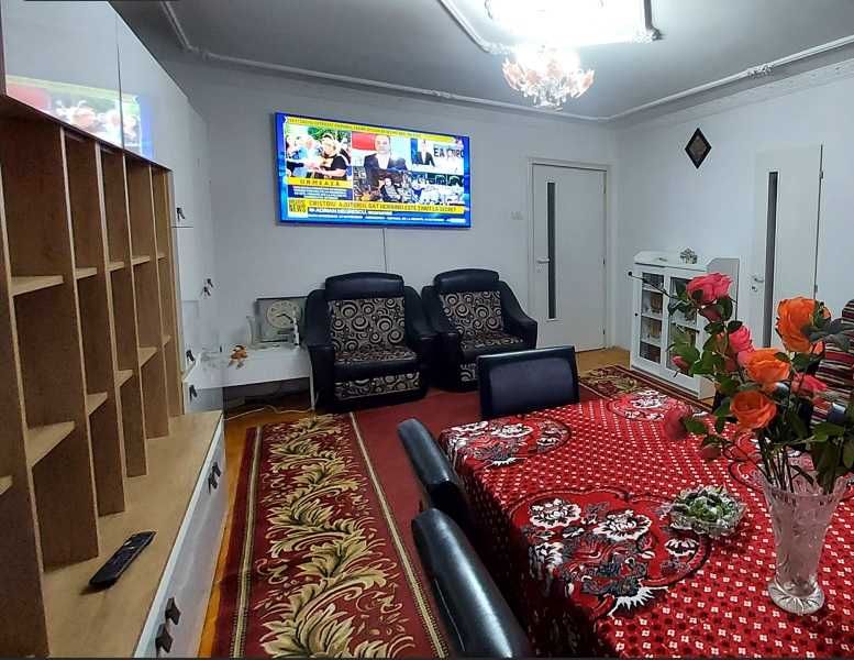 Inchiriez apartament 3 camere  - zona Sebastian