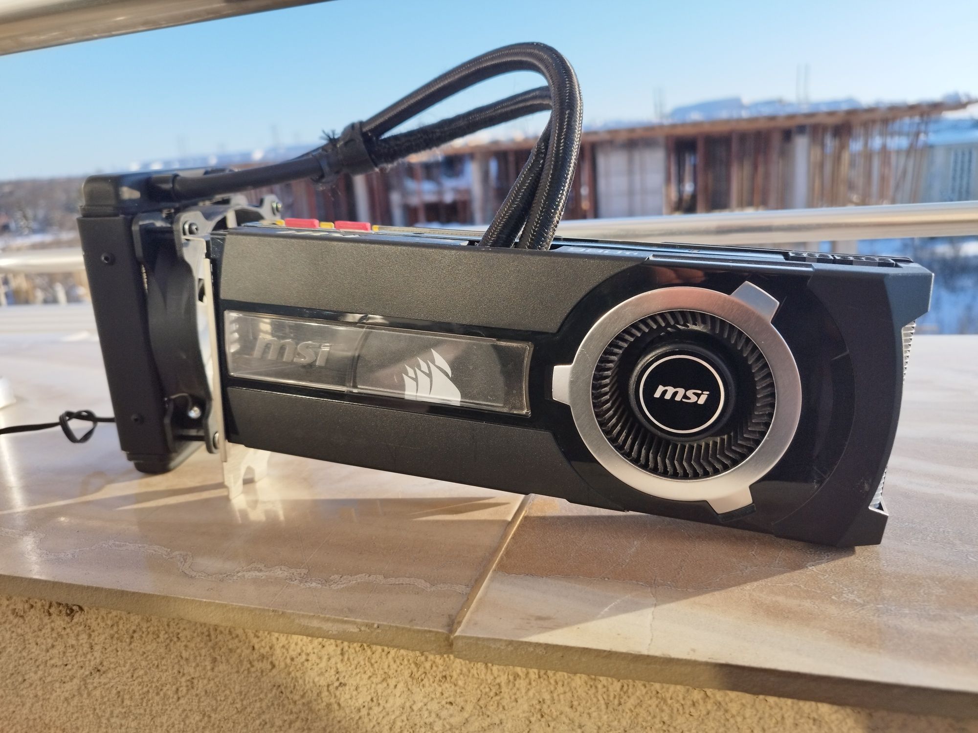 MSI SEA Hawk GTX 980 Ti  в добро състояние