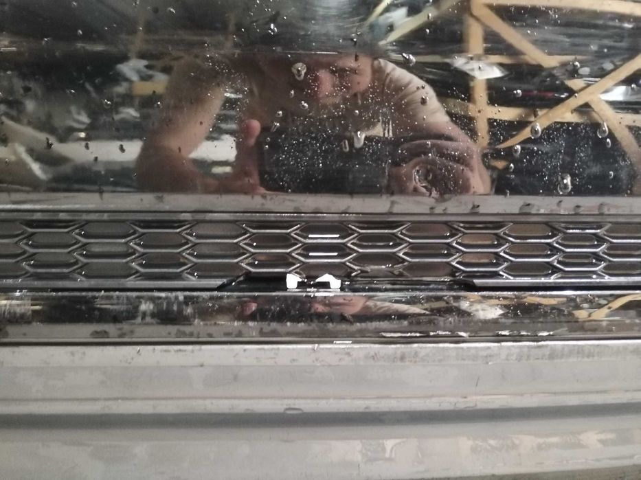 Bara spate Audi A4 B9 seadan, berlina S-Line, 2016, 2017, 2018, 2019, cod origine OE 8W5807511J.