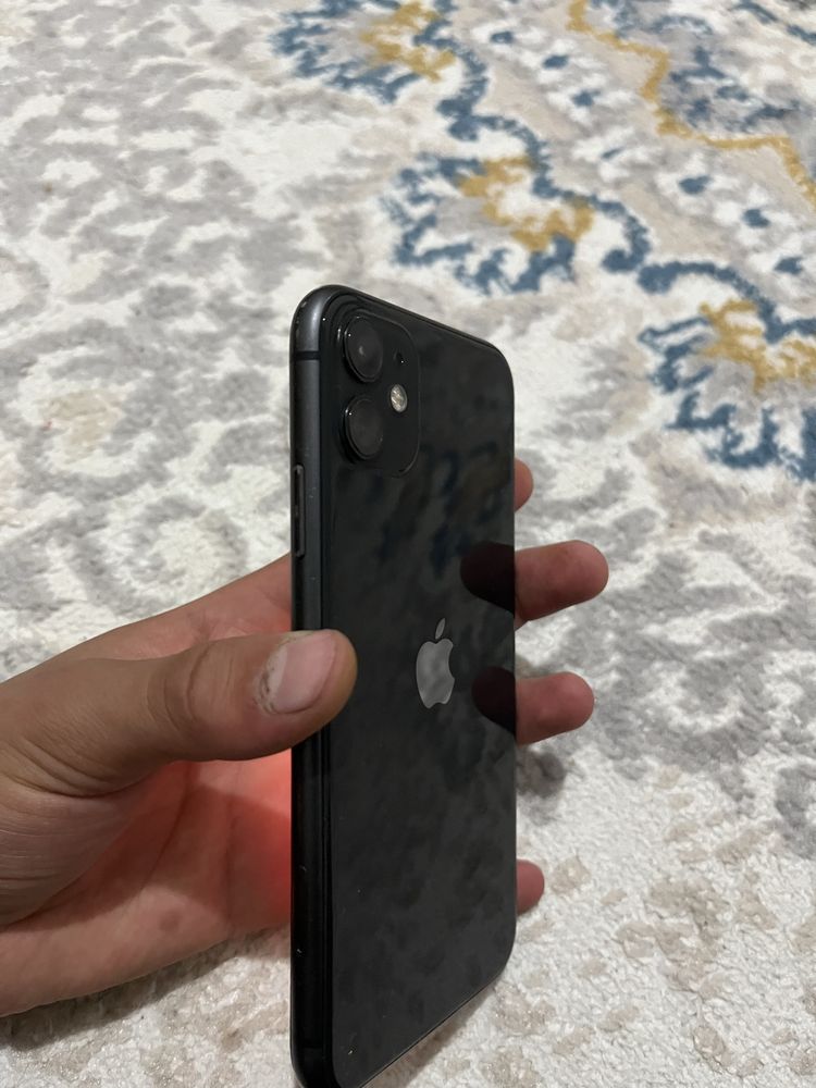 iPhone 11 черное