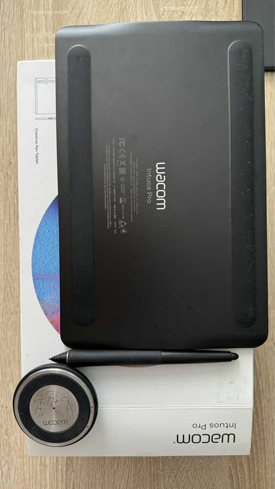 Продам планшет Wacom intuos Pro 6.3”x3.9”