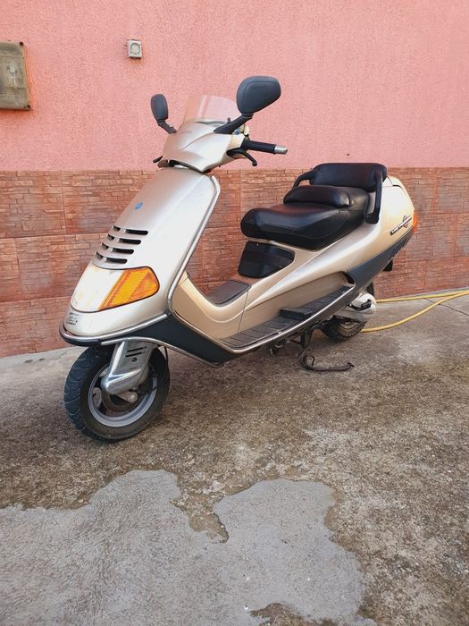 Vând Scuter Piaggio Hexagon 125cc