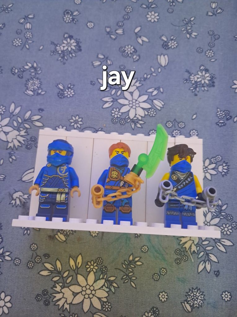 Vand/schimb figurine lego ninjago