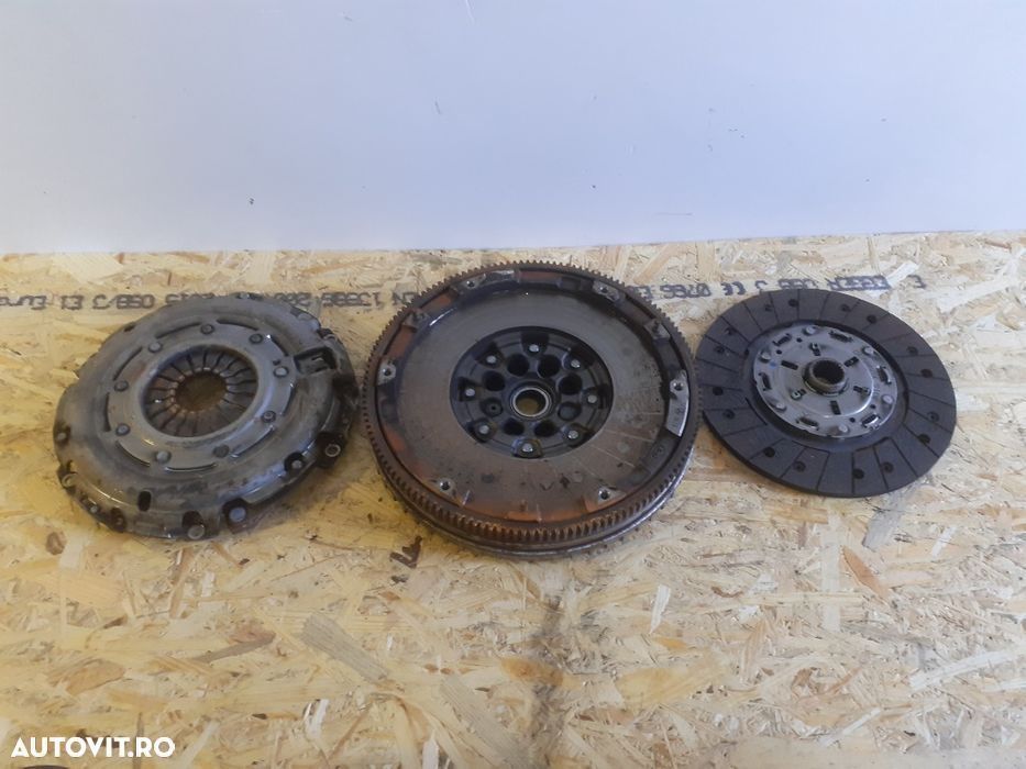 Ambreiaj Volanta Masa Dubla Mercedes Cla W117 Gla X156 2.2 Cdi 6+1 V