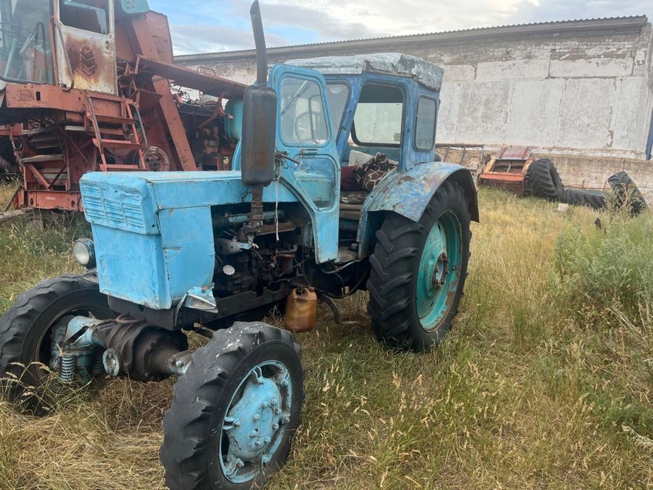 Продам трактор в комплекте