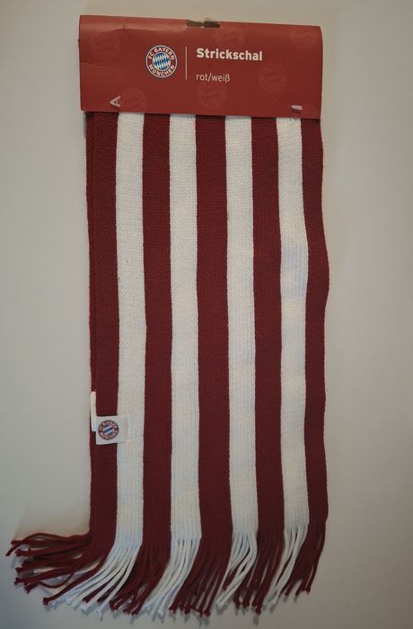 Vând fular Bayern München orginal