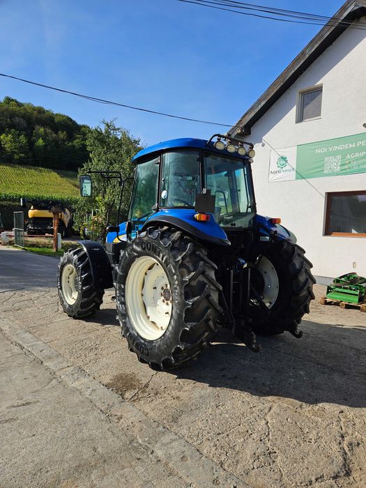 Vand/schimb tractor New Holland TD5050