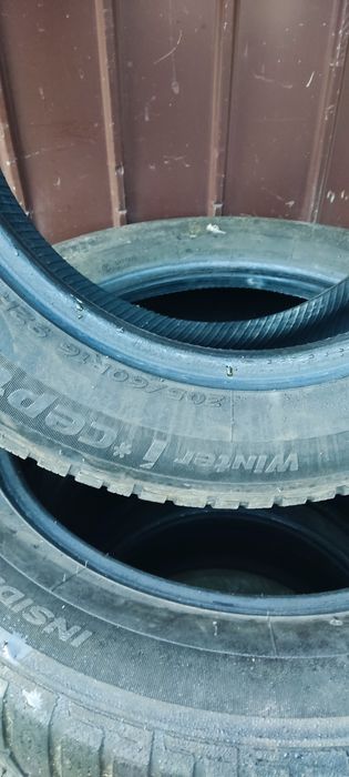 Set anvelope iarna Hankook 2021/ 205/60/16