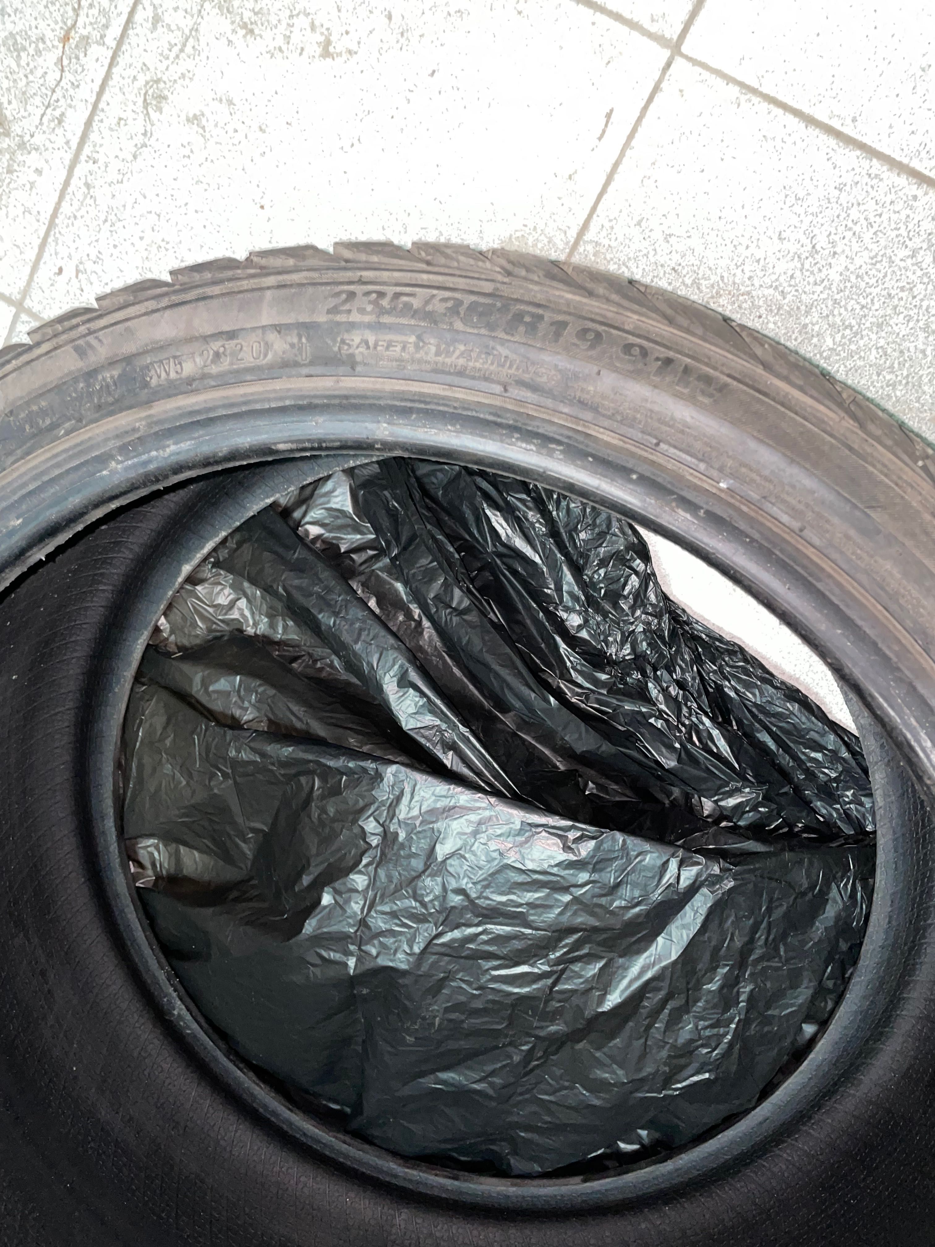 235/35 R19 91W Kumho- като нови зимни гуми