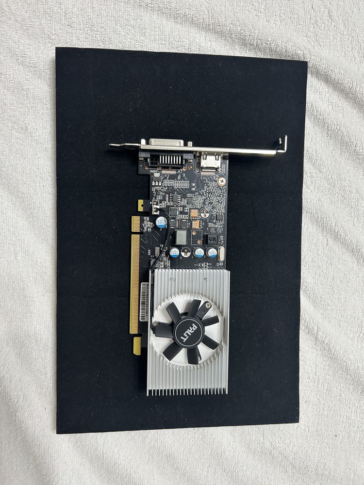 Видеокарта  GT 1030 2 gb GDDR5 HDMI, DVI-D,HDCP Бренд : Palit