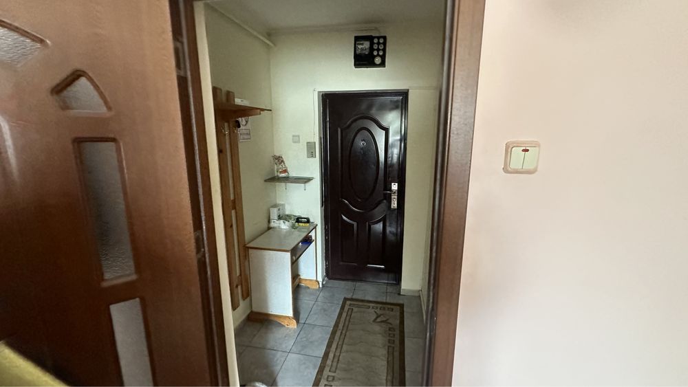 Apartament 2 camere Podu Roș prima inchiriere