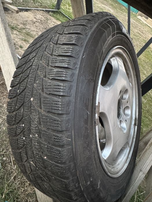 Б/у сатылады 215/60/16