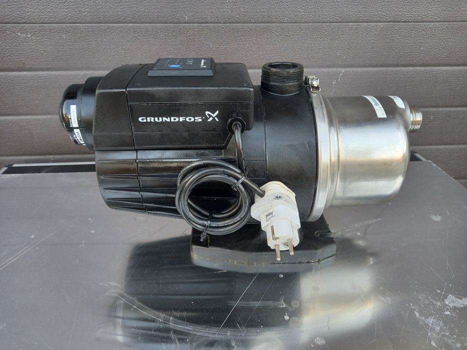 Pompa hidrofor Grundfos