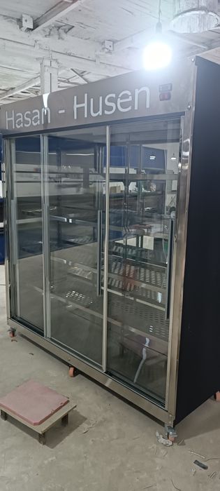 Витрина холодильник шкаф