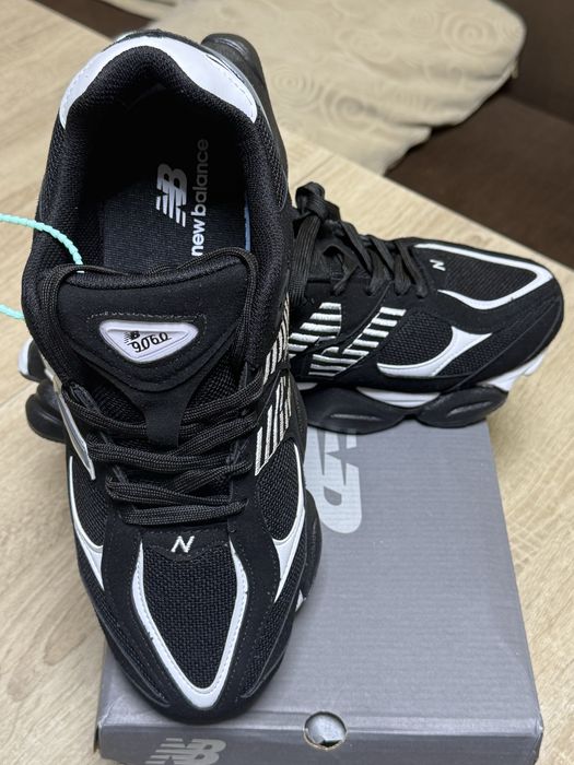 New Balance 9060