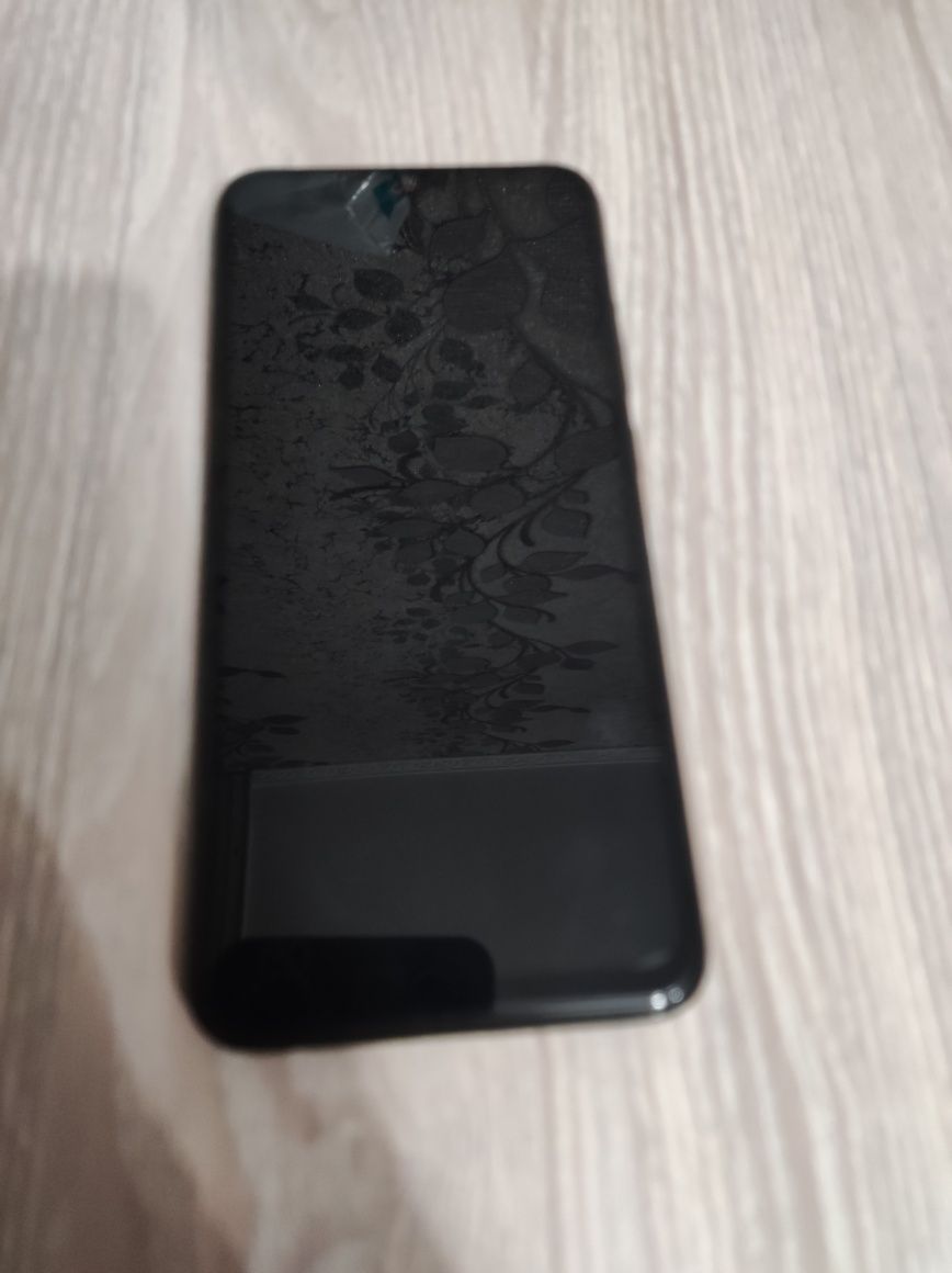 Продам смартфон Redmi Note 8