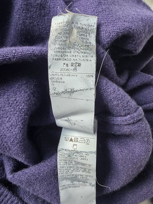 Pulover din lana fina cu guler lejer