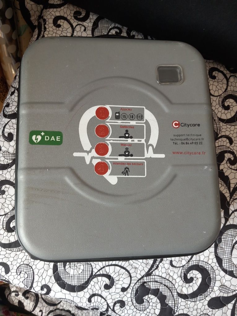 Defibrilator aed citycare baterie defecta