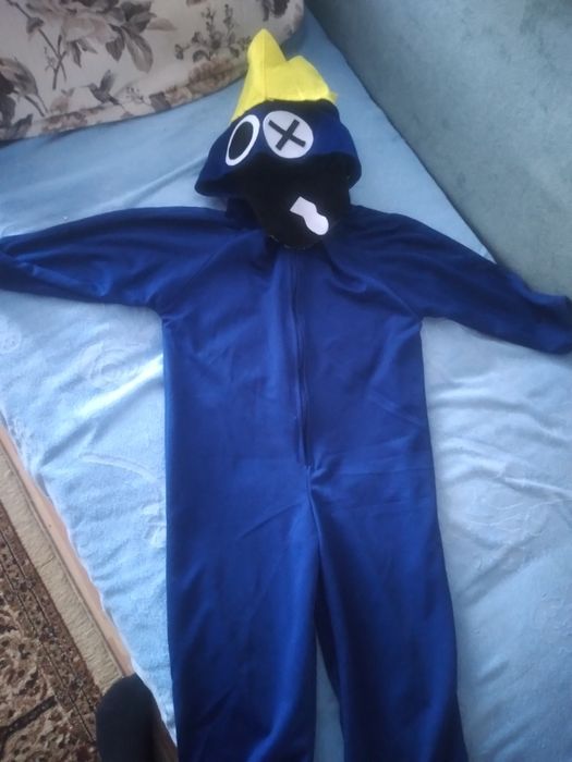 Продам новогодний костюм синего