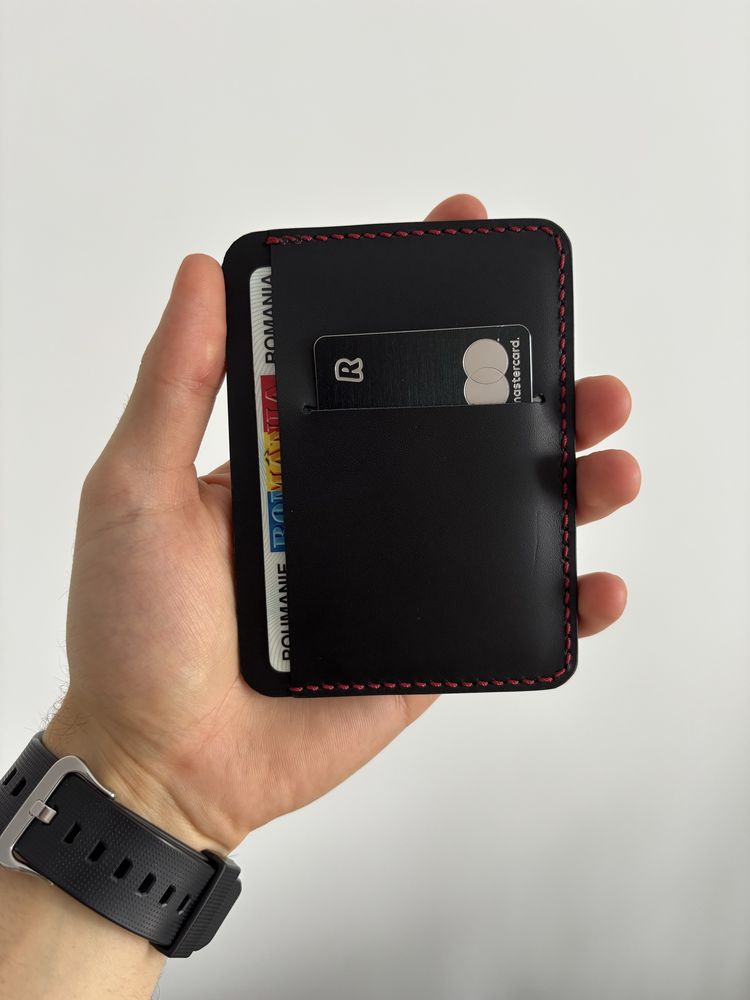 Portofel minimalist din piele naturala pentru barbati facut manual
