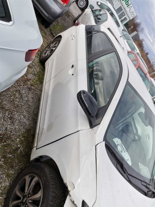 Hyndai i20 2020г  1.2i На ЧАСТИ!