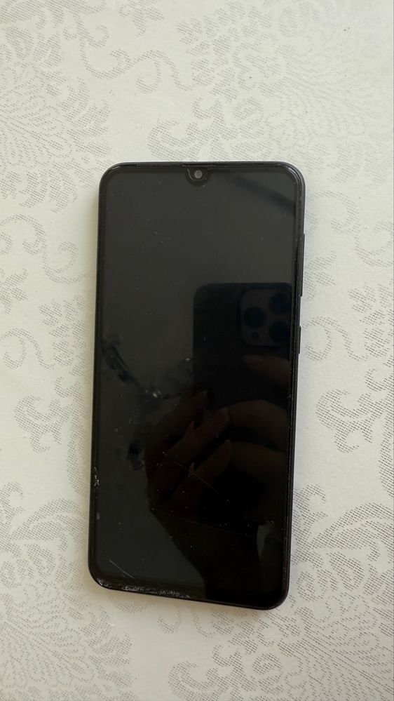 Samsung a20 в хорошем состояний
