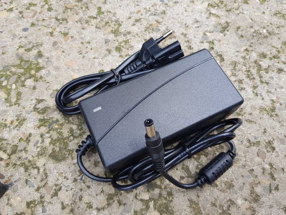 Incarcator 24v pentru trotineta sau bicicleta