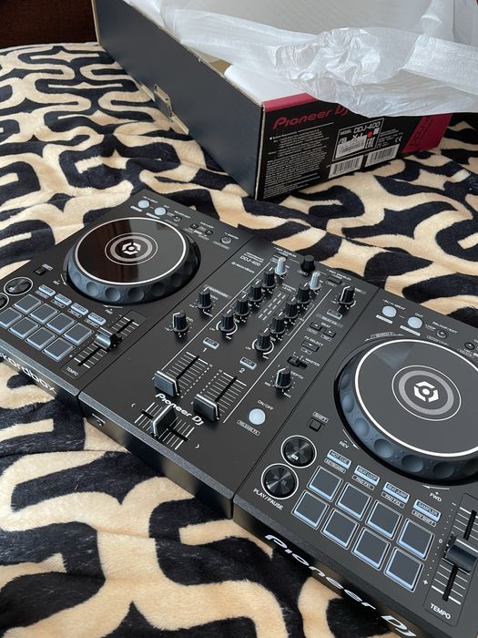 Vand consola Pioneer DDJ-400 + casti Audio-Technica ATH-M20x