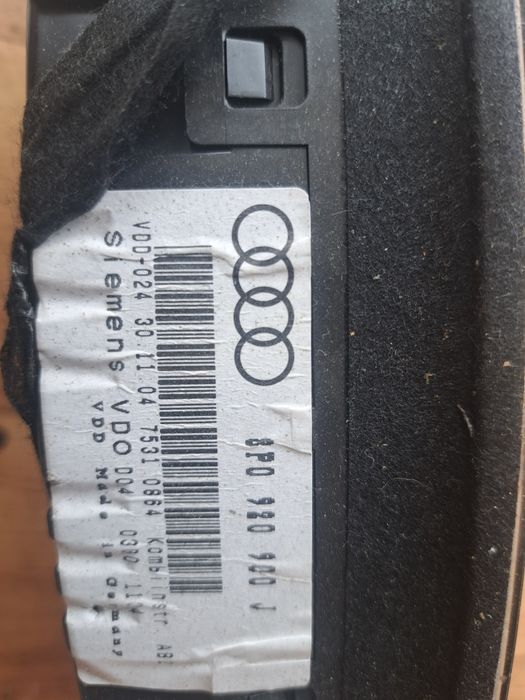 Километраж 8P0920900 J/G  Audi A3 S3 8P 2007 Diesel speedometer instru