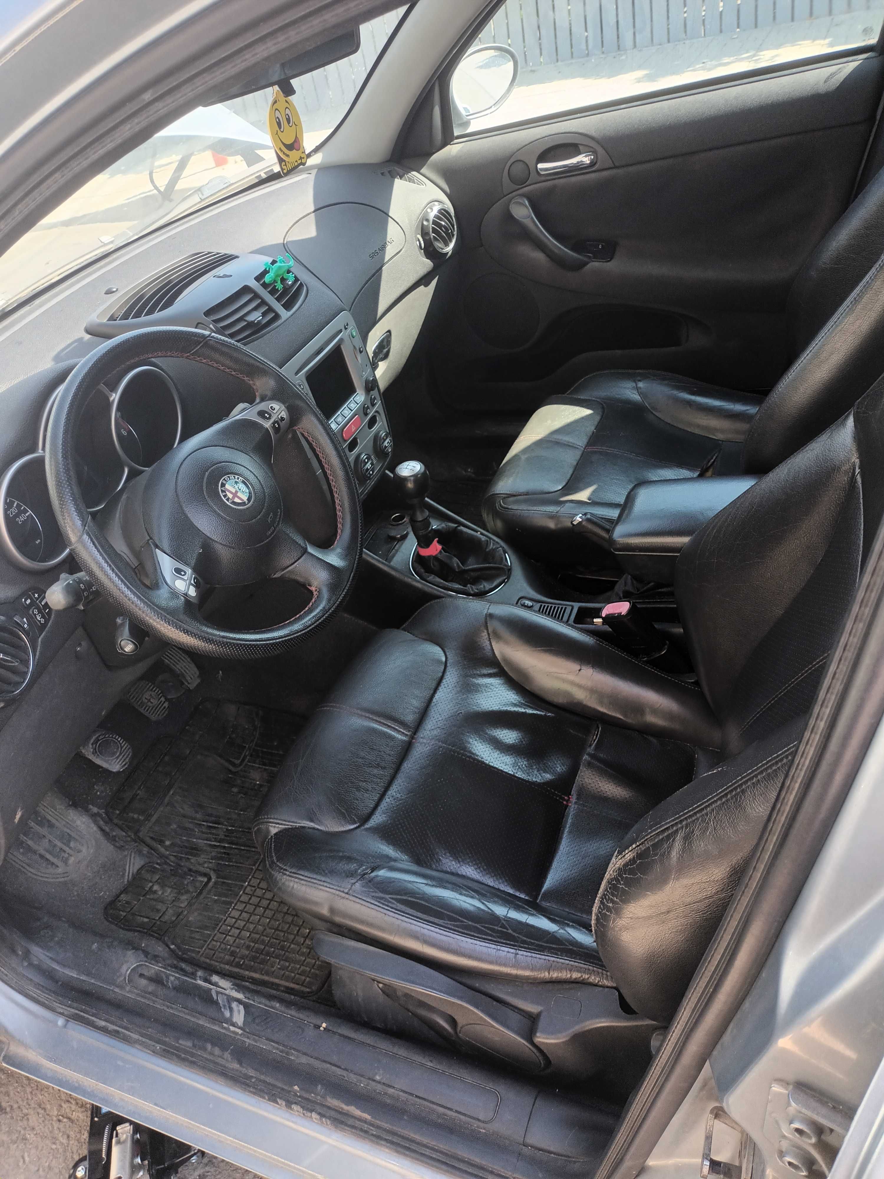 Alfa Romeo 147 1.9JTD на части