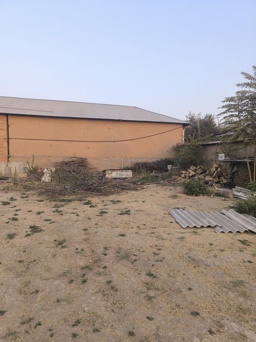 Yer sotiladi parkent